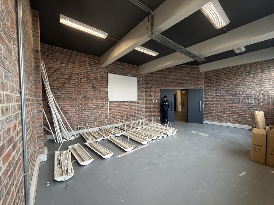 To Let Commercial Property for Rent in Salt River Western Cape